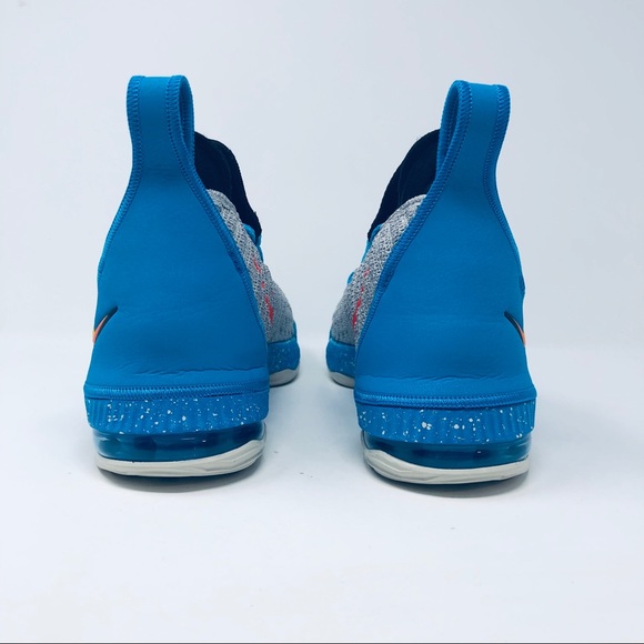 Nike Kids Lebron XVI - Picture 3 of 6